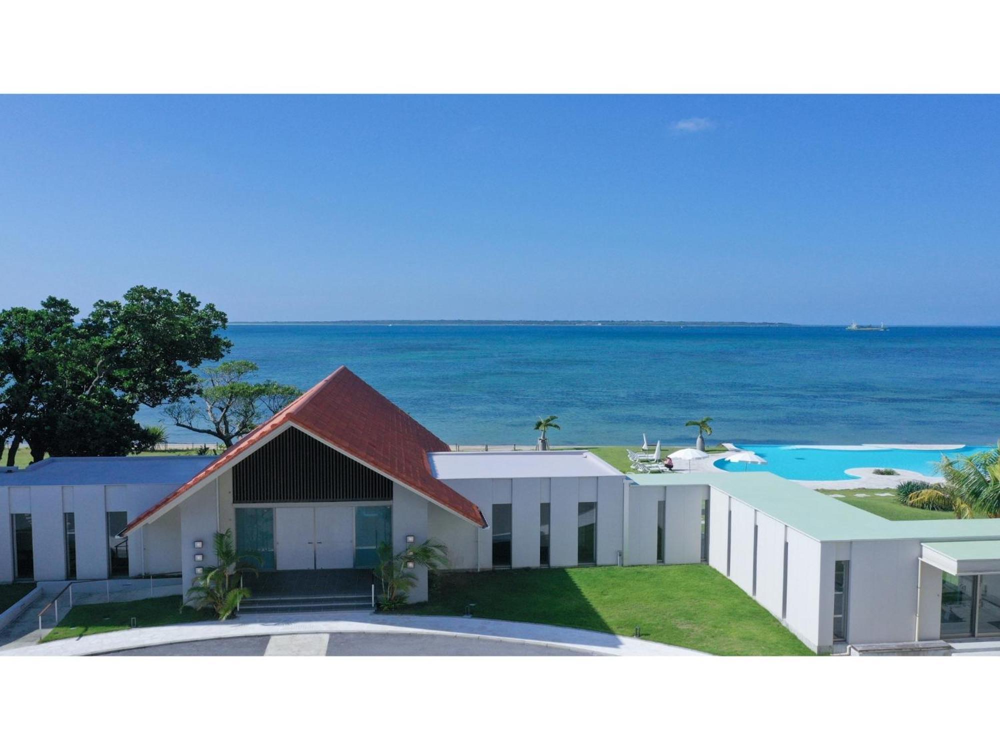 Beach Hotel Sunshine Ishigakijima - Vacation Stay 95038V Ishigaki  Экстерьер фото