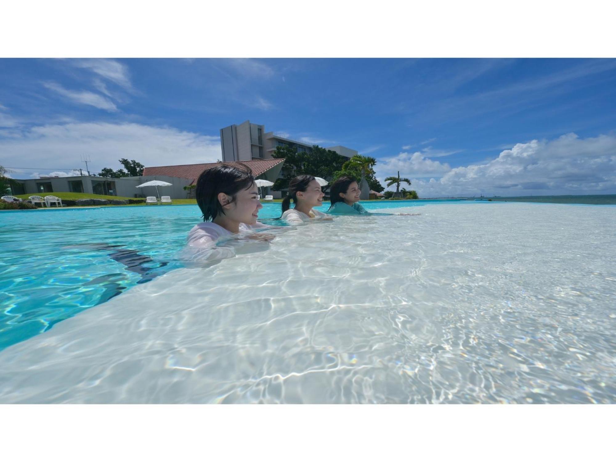 Beach Hotel Sunshine Ishigakijima - Vacation Stay 95038V Ishigaki  Экстерьер фото